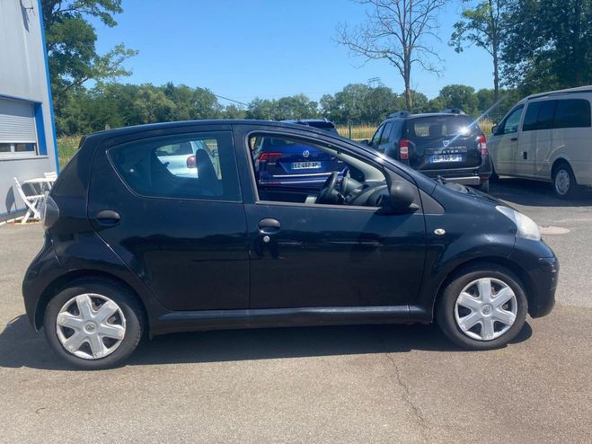 Toyota Aygo 1.0 VVT-i In PHASE 2 - DISTRIB CHAINE -  NOIR de 2010