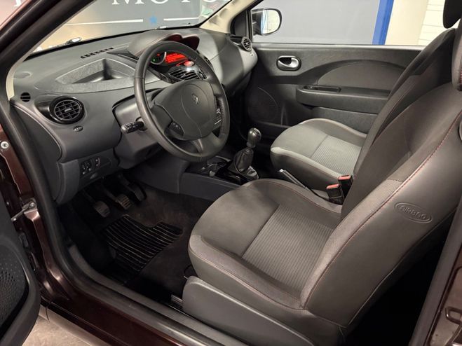 Renault Twingo II Expression 75ch 3P REGULATEUR - BLUET Marron de 2013