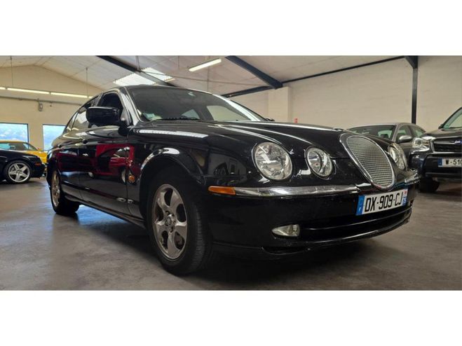 Jaguar S Type 3.0 V6 243 BVA / TOIT OUVRANT / HISTORIQ NOIR de 2001