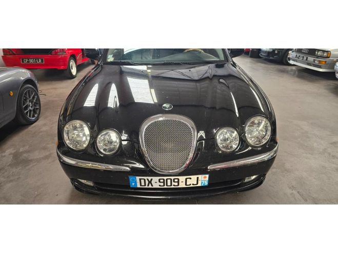 Jaguar S Type 3.0 V6 243 BVA / TOIT OUVRANT / HISTORIQ NOIR de 2001