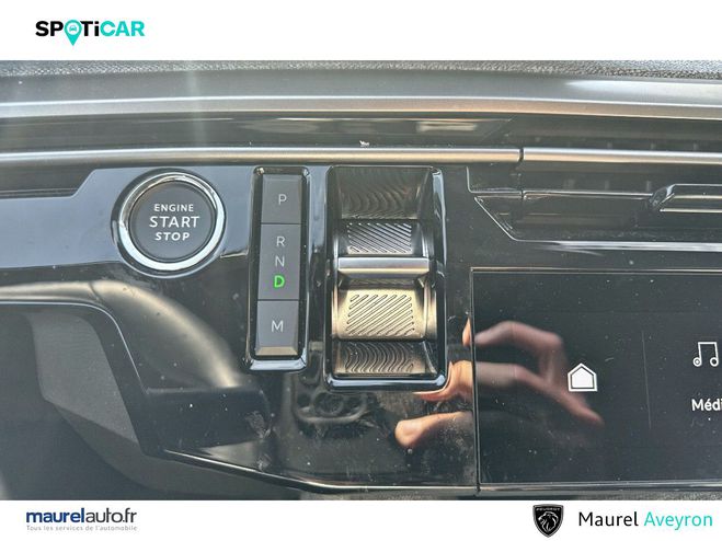 Peugeot 3008 3008 Hybrid 136 e-DCS6 Allure 5p Grey de 2025