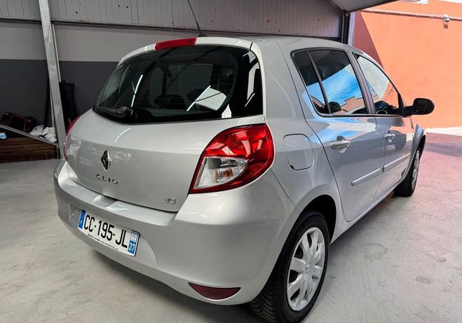 Renault Clio 1.5 dCi 90ch Business Eco� 89g 5p garant Gris de 2012