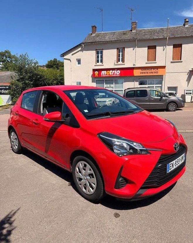Toyota Yaris 1.0 VVTI 70 cv Business Rouge de 2017