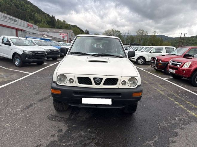 Nissan Terrano 2.7 TDI 125CH S 3P Blanc de 1996