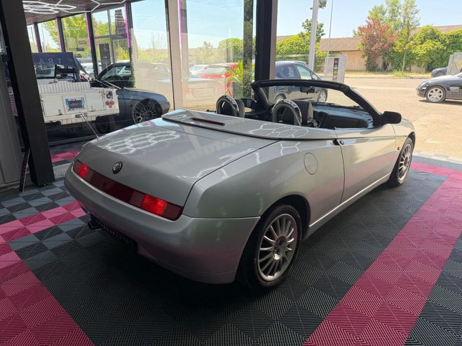 Alfa romeo Spider 1.8i 16V TS - 144 ch - D�capotable - Cli Gris de 1999