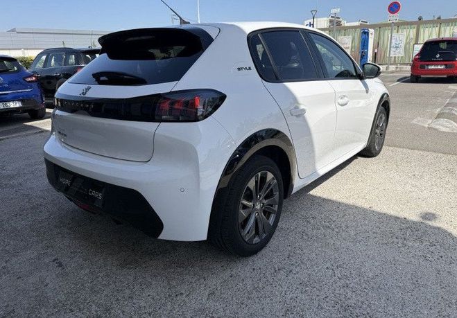 Peugeot 208 E-208 136CH STYLE Blanc de 2021