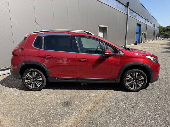 Peugeot 2008 1.2 PureTech 110ch S&S ALLURE Rouge de 2018