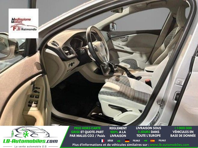 Volvo V40 D2 120 ch BVA Blanc de 2019