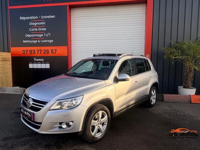 Volkswagen Tiguan 2.0 tdi 140 cv boite auto 4 motion toit  Gris de 2009