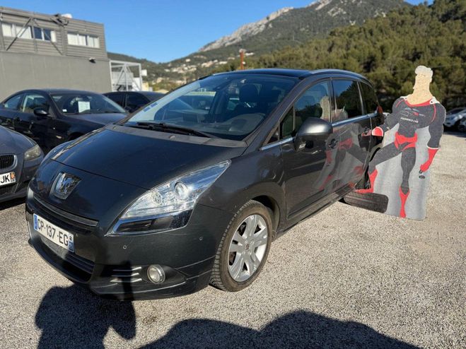 Peugeot 5008 1.6 E-HDI112 FAP ALLURE BMP6 7PL GRIS F de 2012