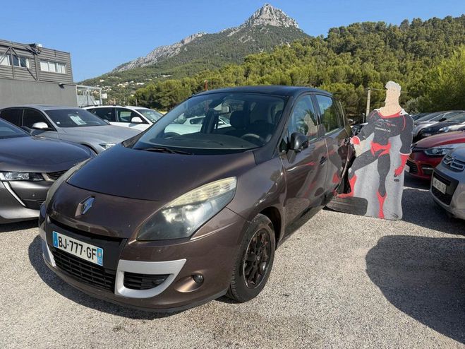 Renault Scenic III 1.5 DCI 110CH FAP AUTHENTIQUE MARRON de 2011