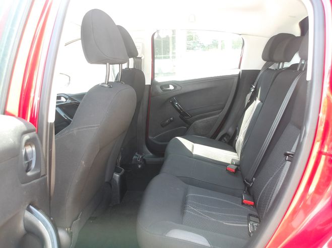 Peugeot 208 1.6 E-HDI FAP ACTIVE 5P ROUGE de 2013