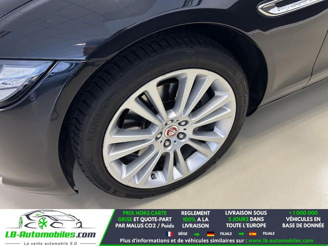 Jaguar XF 180 ch BVA Noir M�tallique de 2019