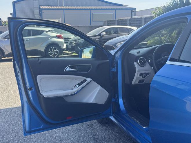Mercedes Classe A 250 SENSATION 7G-DCT BLEU C de 2014