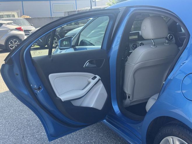 Mercedes Classe A 250 SENSATION 7G-DCT BLEU C de 2014