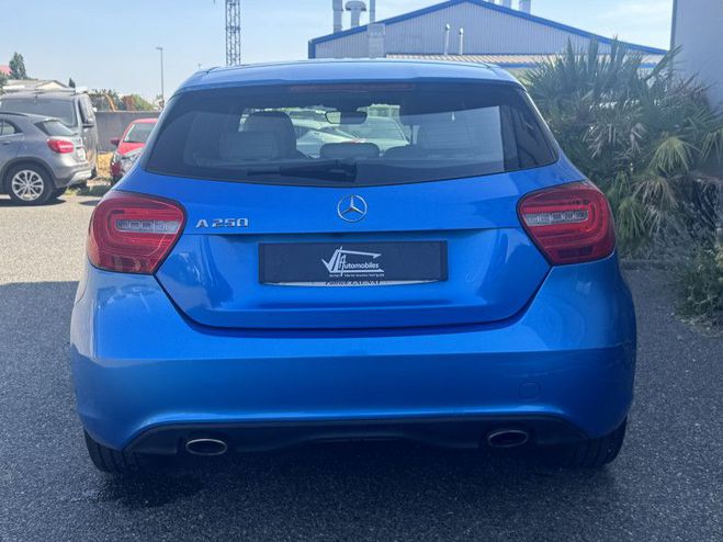 Mercedes Classe A 250 SENSATION 7G-DCT BLEU C de 2014