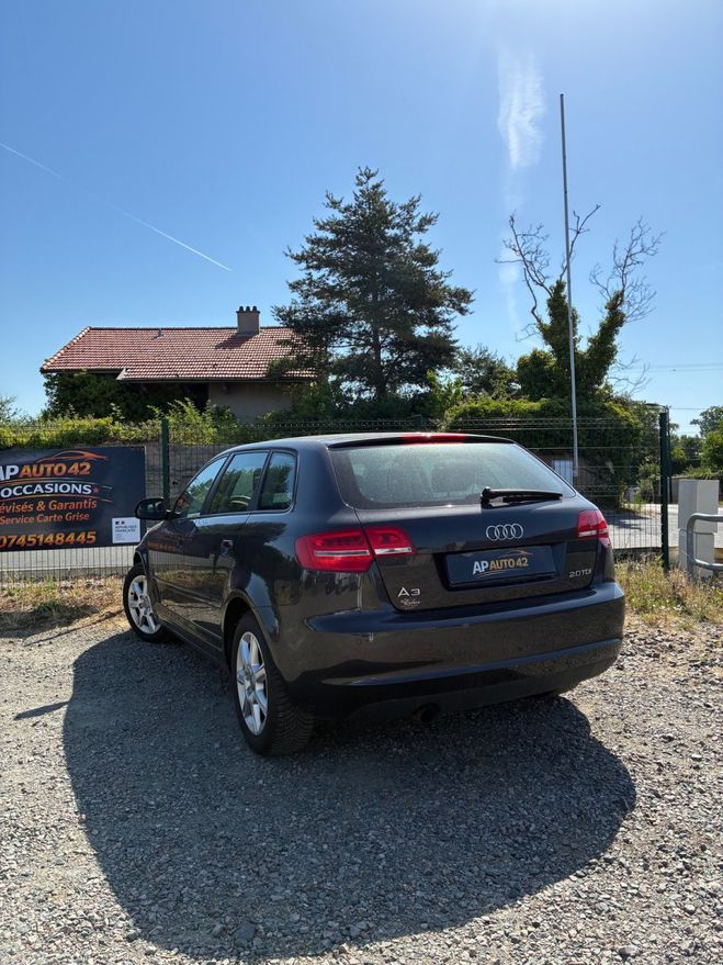 Audi A3 SPORTBACK 2.0 TDI 140CH AMBIENTE CLIM AU Gris de 2010