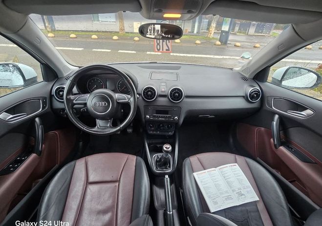 Audi A1 1.2l Tfsi 86ch Ambition GARANTIE Blanc de 2012