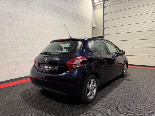Peugeot 208 GENERATION-I 1.4 HDI 70 URBAN SOUL Rouge de 2013