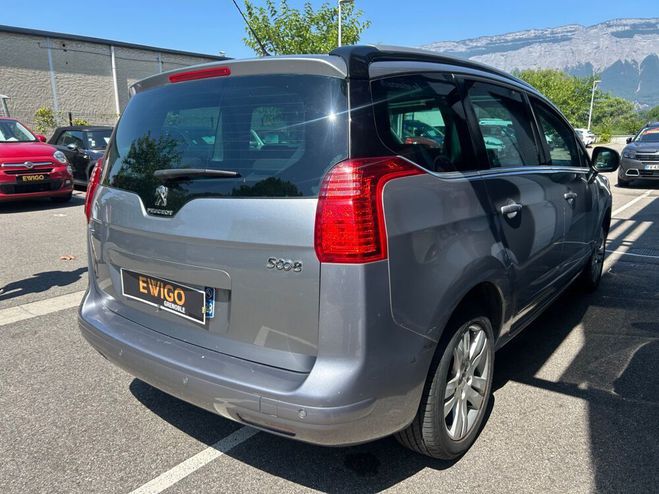 Peugeot 5008 1.2L 130 ch COURROIE OK 1ERE MAIN FRAN�A GRIS de 2016