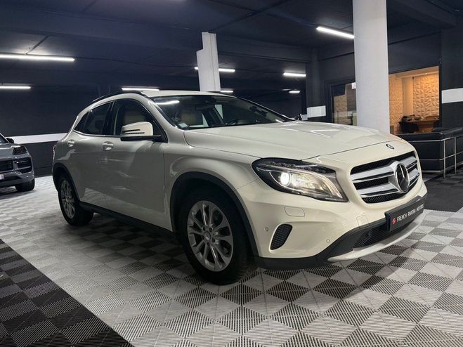 Mercedes Classe GLA - 220 D - 4MATIC - BVA - 2015 - 177ch -  Blanc de 2015