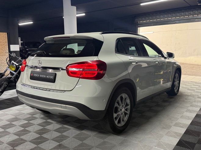 Mercedes Classe GLA - 220 D - 4MATIC - BVA - 2015 - 177ch -  Blanc de 2015