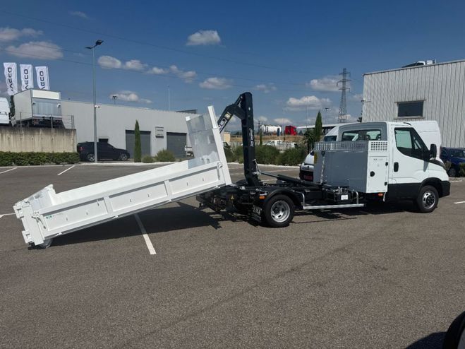 Iveco Daily POLYBENNE 35C18 180CV Blanc de 2026