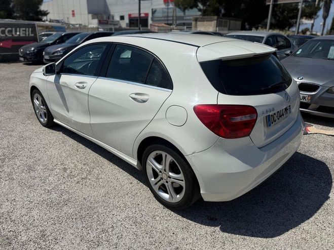Mercedes Classe A 180 FASCINATION 7G-DCT BLANC de 2014
