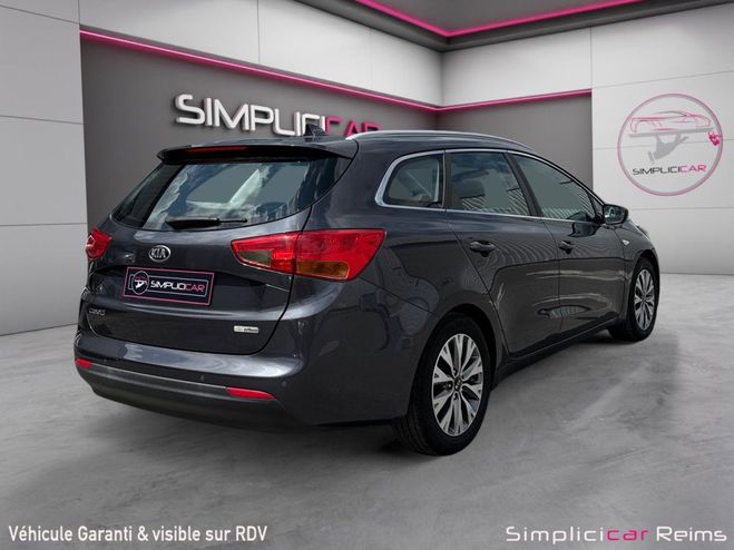 Kia Ceed d SW SPORTSWAGON BUSINESS 1.6 CRDi 136 C Gris Fonc� de 2018