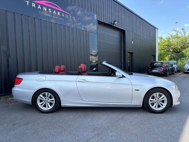 BMW Serie 3 CAB E93 LCI 320d Dossier d'entretien com Gris de 2010