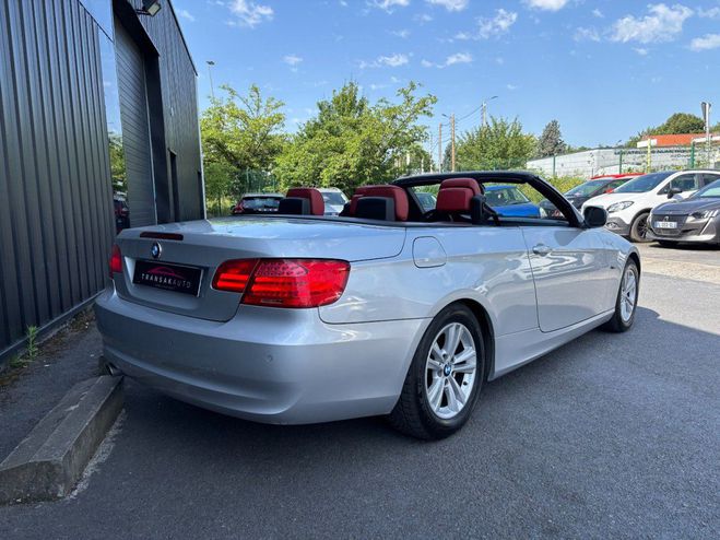 BMW Serie 3 CAB E93 LCI 320d Dossier d'entretien com Gris de 2010