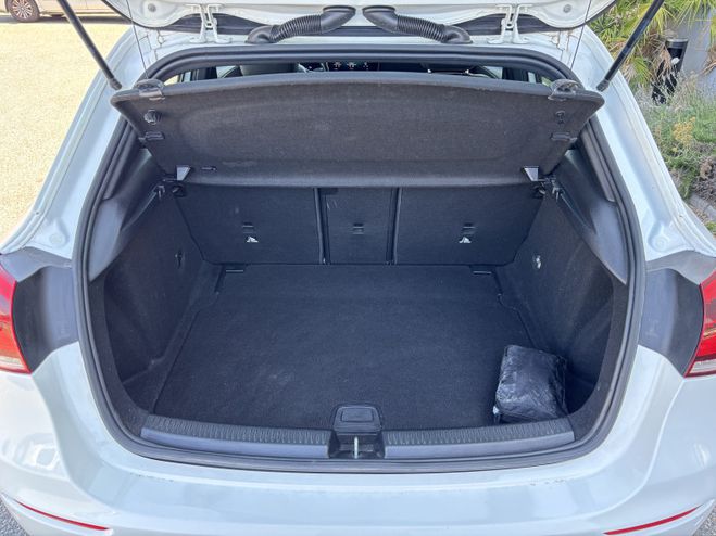 Mercedes Classe A 180 D 116 CH STYLE LINE 7G-DCT BLANC de 2018