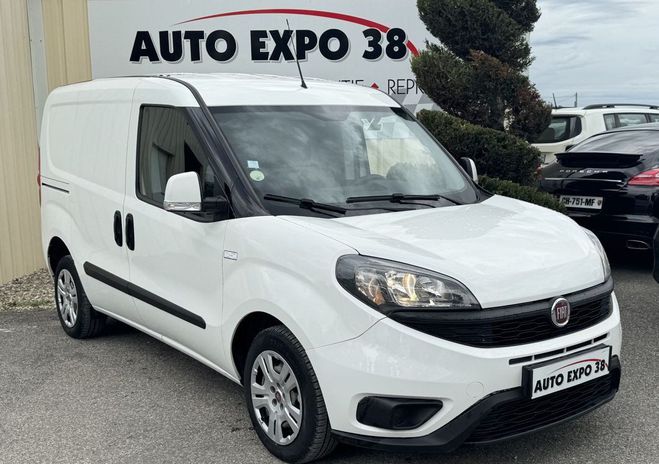 Fiat Doblo 1.6 JTD 105 TRIO NAV 3 PLACES 2022 8990  Blanc de 2022