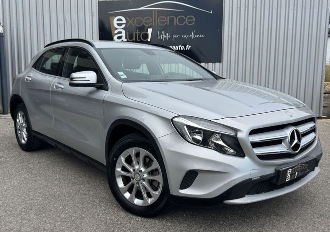Mercedes Classe GLA Classe (X156) 200 CDI INSPIRATION 4MATIC Gris de 2015