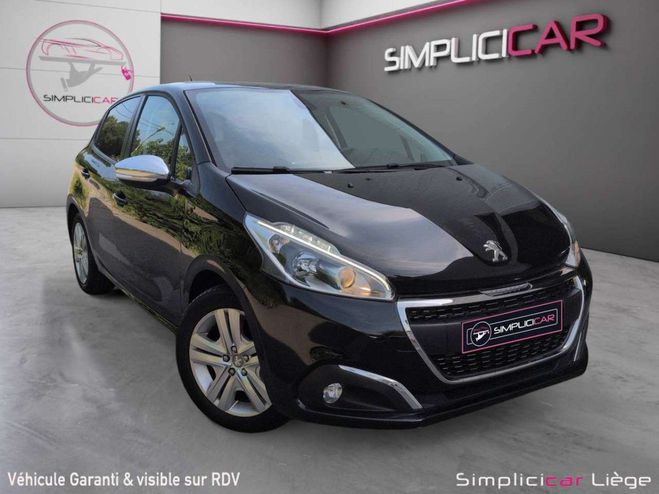 Peugeot 208 1.2i PureTech Signature Noir M�tallis� de 