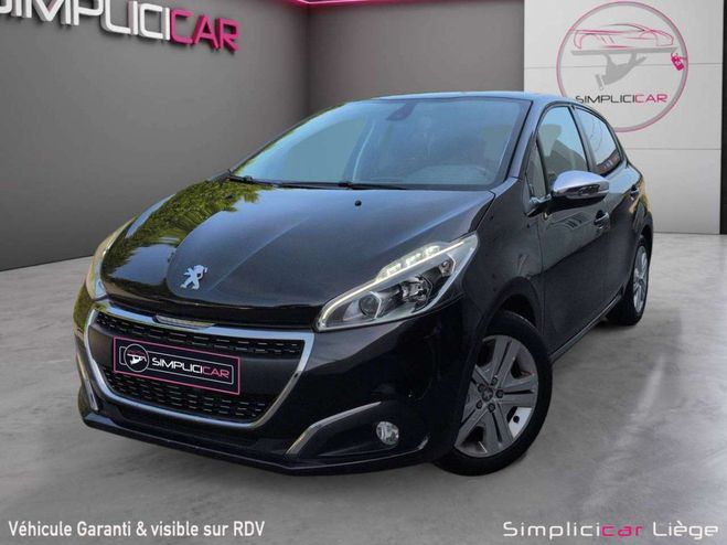Peugeot 208 1.2i PureTech Signature Noir M�tallis� de 