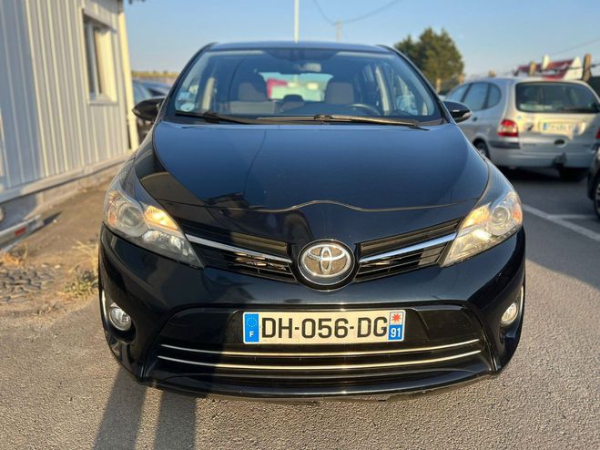 Toyota Verso SkyBlue Gris de 2014