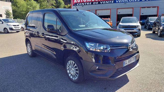 Toyota Proace CITY 130 D4D M�dium d-4d cv business 3 p Noir de 2023