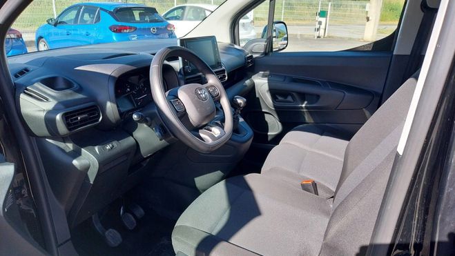 Toyota Proace CITY 130 D4D M�dium d-4d cv business 3 p Noir de 2023