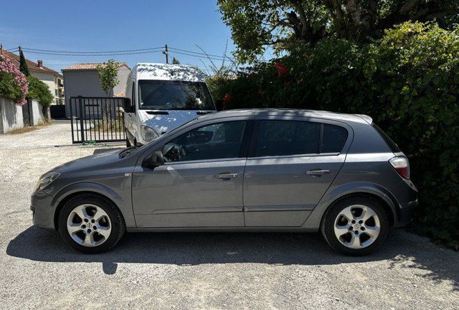 Opel Astra 1.6 Twinport Cosmo 5p GRIS de 2006