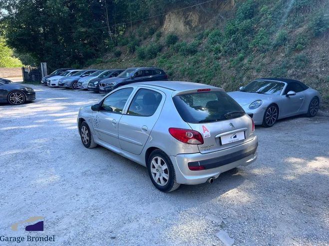 Peugeot 206+ Plus 1.4 HDi 68cv Gris de 2011
