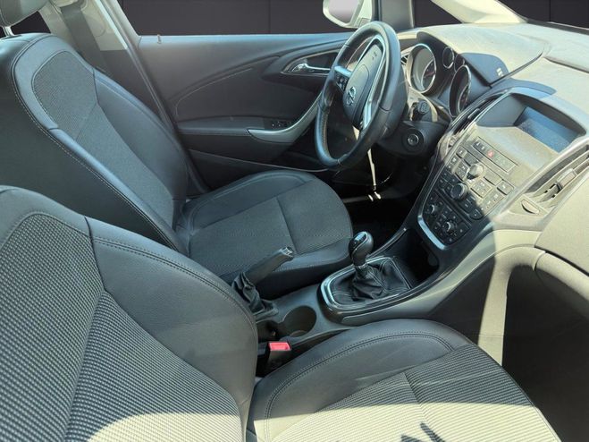Opel Astra 1.4 TURBO 140CH COSMO START&STOP Gris C de 2012