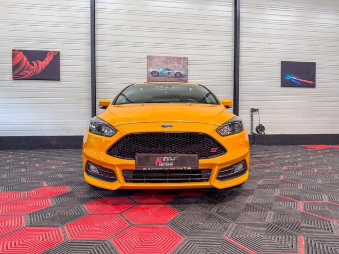 Ford Focus ST MK3 ST3 2.0 ECOBOOST 250 BVM6 1e MAIN ORANGE de 2017