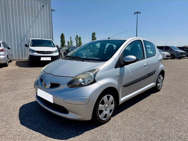 Toyota Aygo 1.0 VVT-i Confort CLIM Gris Clair de 2009