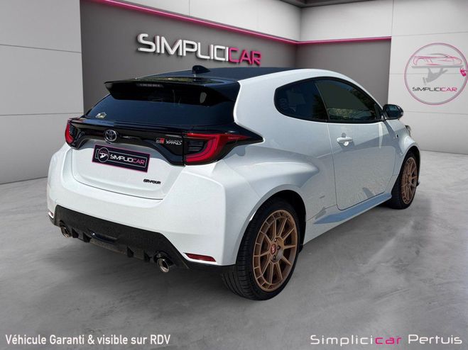 Toyota Yaris GR 1.6L Track 261 cv toit carbone full e Blanc de 2023