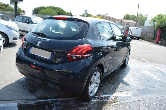Peugeot 208 1.2 PURETECH 82CH E6.C SIGNATURE 5P GRIS  de 2019