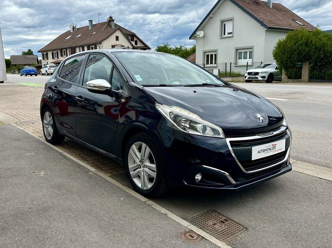 Peugeot 208 1.2 Puretech 82 ch Style 5p Phase 2 Violet de 2016
