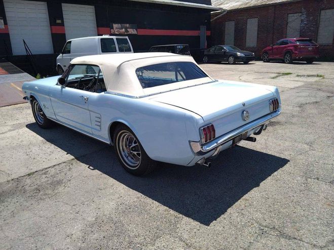 Ford Mustang Cabriolet 289 code A toutes options ARCADIAN BLUE de 1966