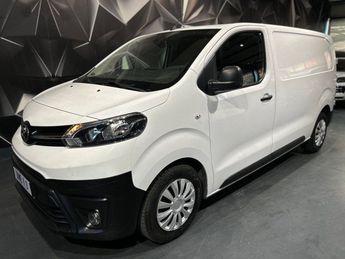  Voir d&eacute;tails -Toyota Proace PLANCB MEDIUM 120 D-4D ACTIVE &agrave; Aubi�re (63)
