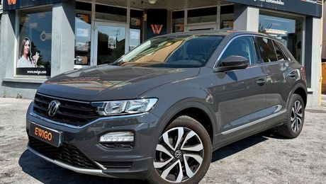Volkswagen T Roc 1.0 tsi 110 active carplay 2021 d'occasion a Besan�on (25)